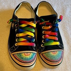 Crocs sneakers women’s size 8.5-9